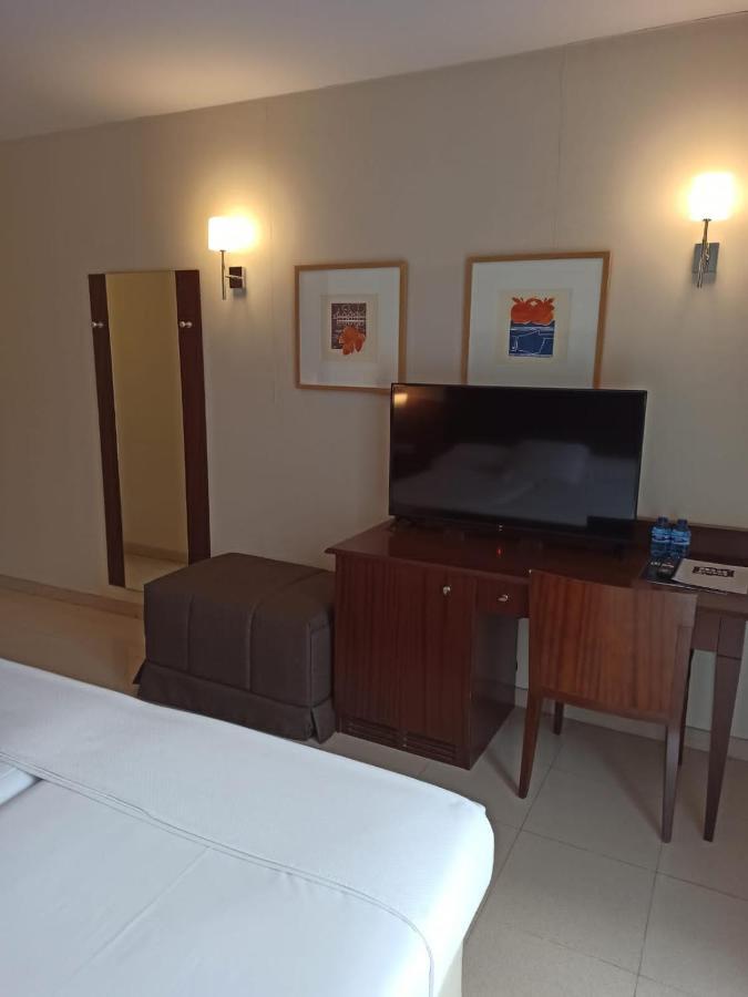 Hotel Mu La Cortinada المظهر الخارجي الصورة