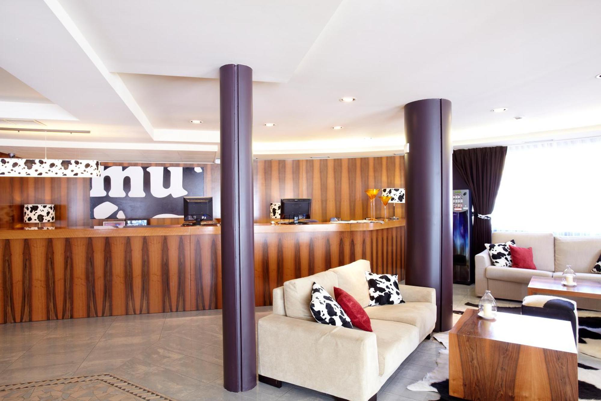 Hotel Mu La Cortinada المظهر الخارجي الصورة