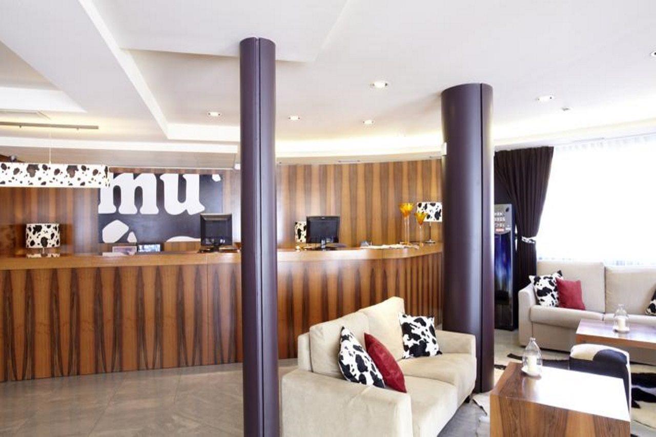 Hotel Mu La Cortinada المظهر الخارجي الصورة