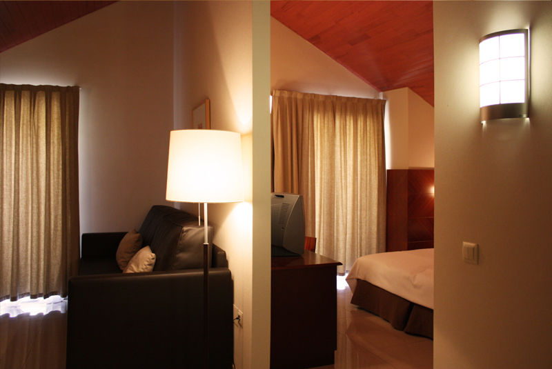Hotel Mu La Cortinada المظهر الخارجي الصورة